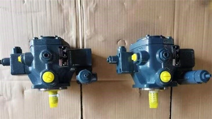 Hydraulic High Pressure Variable Vane Pump Rexroth PV7 R900580381 PV7-1X/10-14RE01MC0-16 Pump