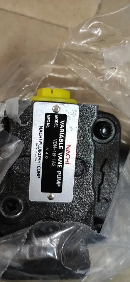 VDN-1B-1A2-11 VDN-1B-0A4-J-6311C VDN1B-1A 3-2.2-4-12 2A3 1A3-U-6311C Pompa idraulica a palette VDN-1B-1A{{16} }A4 2A4